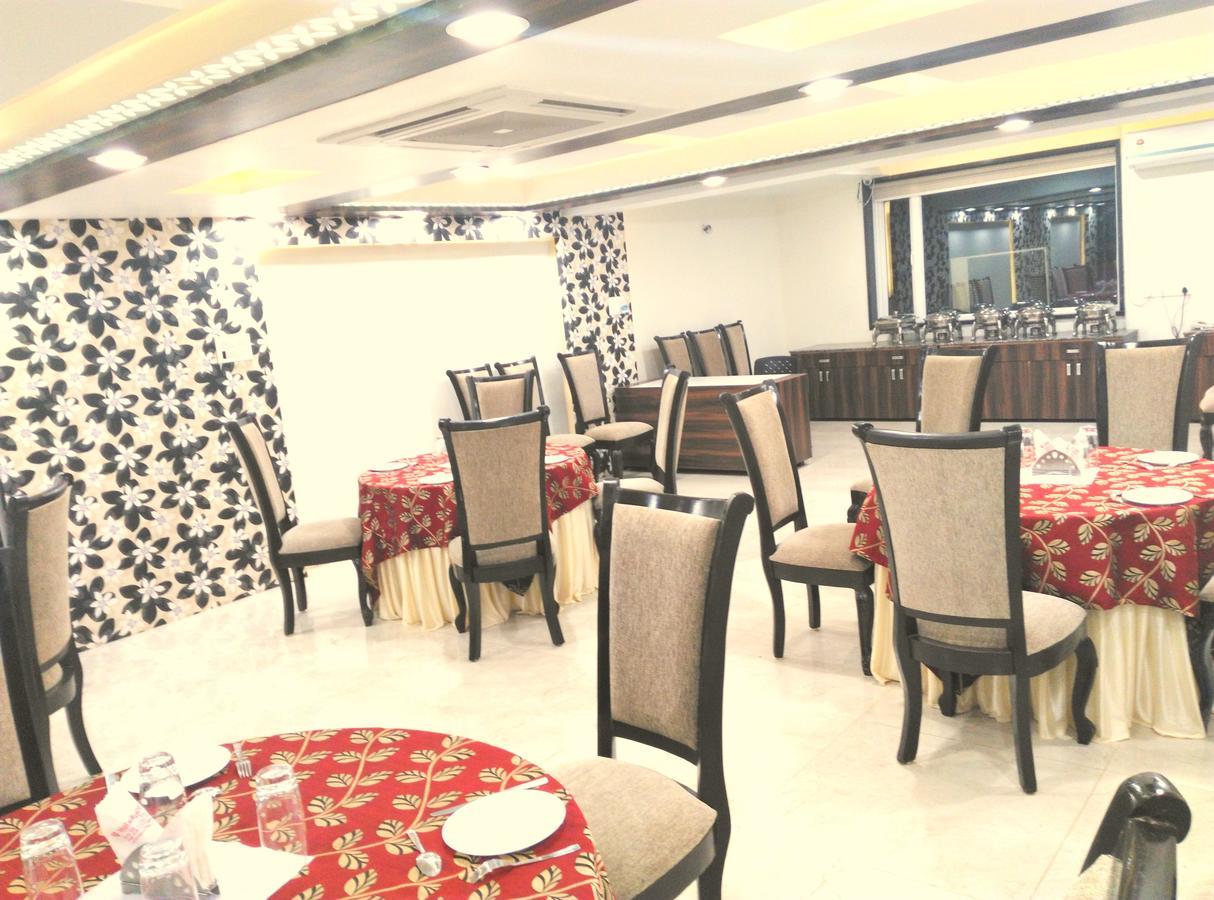 Hotel Tilak Bhopal Eksteriør billede